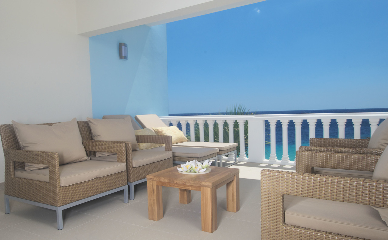 Ocean porch3443